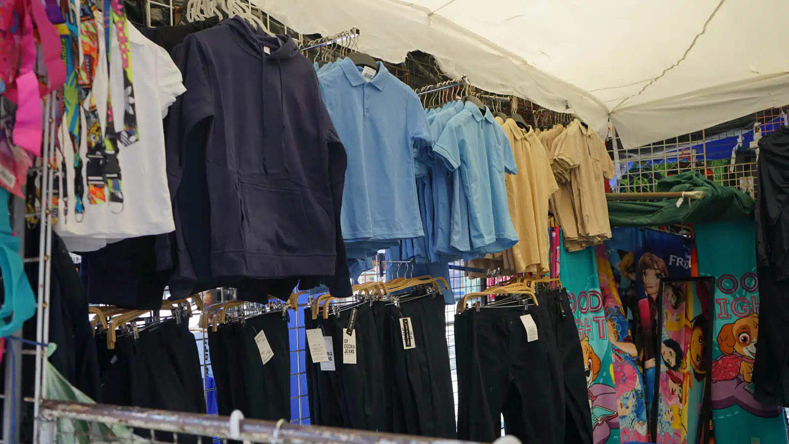 ¿Cuáles son los precios de los uniformes escolares para el periodo 2024 ...